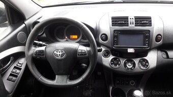 TOYOTA RAV4 2,2 D-4D M/T 4WD - 9