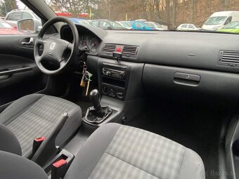 Škoda Octavia Combi 1.6i 75kW tempomat klimatizace 2008 ČR - 9