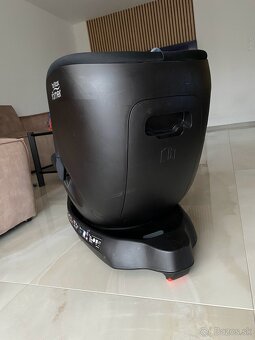 Britax Römer Dualfix M Plus 2023 - 9