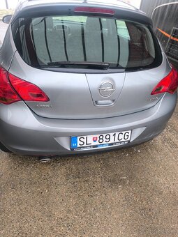 Opel Astra J 1.4Turbo 103kw Sport - 9