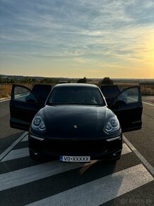 PORSCHE CAYENNE SE - 416HP 880NM - 9