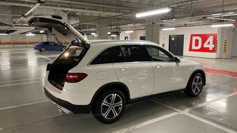 MB GLC 220D 4matic 2019 Biela - 9