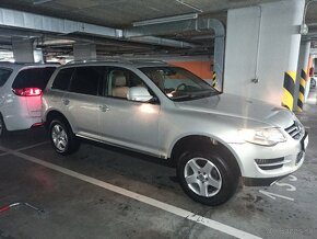 Volkswagen Touareg (facelift) 2.5 TDI R5 - 9