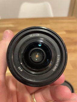 Sony FE 28mm f/2 - 9