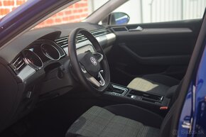 Volkswagen Passat Variant Business 2.0 TDI DSG R-LINE NAVI - 9