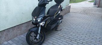 Gilera  Runner 125 st . 4t - 9