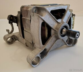 Motor Lavadora Indesit, Welling HXGN1L.52, málo používaný - 9