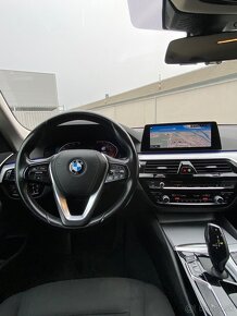 2020 BMW 520d Touring automat 140kw/190ps odpočet DPH - 9