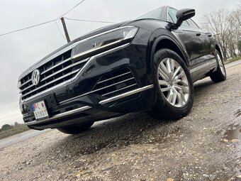 Volkswagen Touareg 3.0 V6 TSI Elegance 4Motion Tiptronic - 9