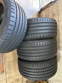 235/45R17 letne - 9