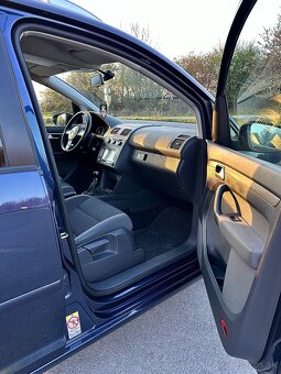 Volkswagen Touran 2.0 TDI - 9