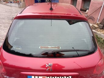 Peugeot 206 1.4 - 9