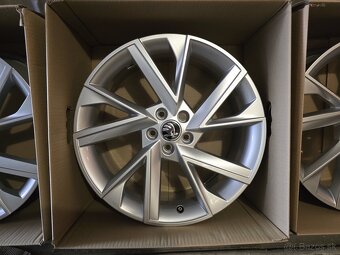 5x100 R18 Škoda Crater Vega Kamiq Scala Fabia Rapid - 9