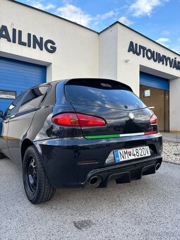 Alfa Romeo 147       1.9 jtd - 9