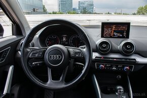 Audi Q2 30 TFSI Design S tronic - 9