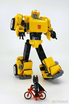 LEGO 10338 Bumblebee - 9