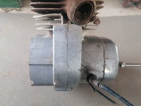 Motor CZ 175/ 487 - 9