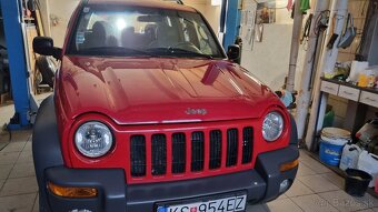 Predám Jeep Cherokee KJ liberty 2,5 CRD manuál 5 kvalt - 9