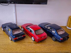 Modely BMW 1:12 Ottomobile - 9