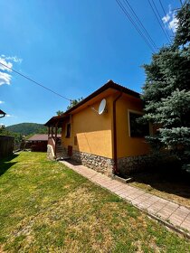 Rodinný dom v obci Plešivec - predaj - 9