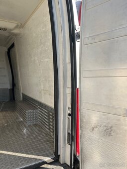 IVECO DAILY 2,3 L3H2 - chladicí izoterm - 9