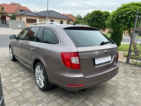 Škoda Superb 1.8 Tsi 4x4 ELEGANCE - 9