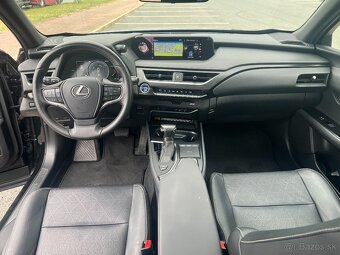 Lexus UX 250h, 2,0 HSD Luxury - 9