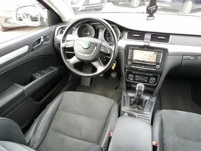 Škoda Superb Combi 2.0 TDI CR 4x4 170k Elegance - 9