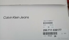 CALVIN KLEIN JEANS. - 9