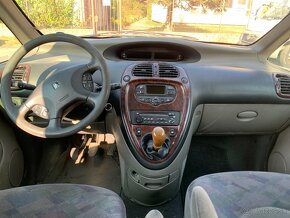 Citroen Xsara Picasso 2.0 HDi - 9