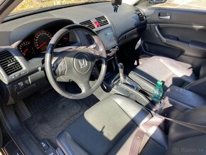 Honda Accord 2.0i - 9