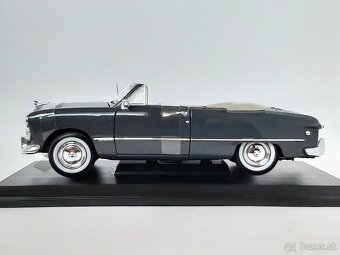 1:18 - Ford Cabrio (1949) - Maisto - 1:18 - 9