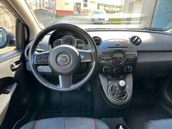 Mazda 2 2014 - 9