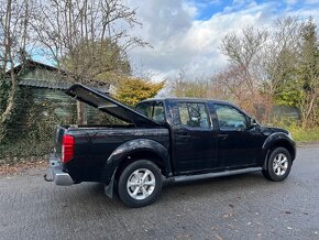 Nissan Navara DoubleCab 2.5 dCi LE Long - 9