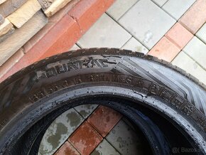 Celoročné pneu Vredestein 2ks/ Zimné pneu Nexen 2ks 185/55 - 9
