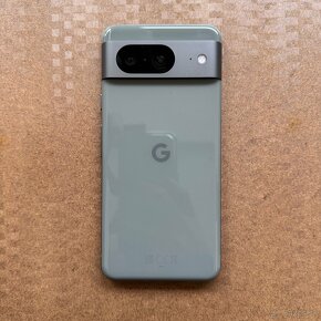 Google Pixel 8 8/256GB Hazel - 9