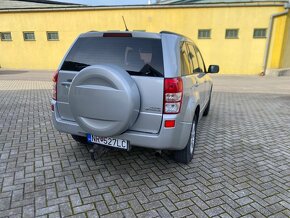 Suzuki vitara 2.0 i 4x4 ,r.v2006,tazne - 9