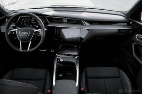 Audi Q8 e-tron 55 S line quattro - 9