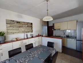 CHORVÁTSKO - Apartmánový dom 100 m od mora - VODICE - 9