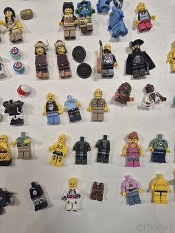 Collectible Minifigures - 9