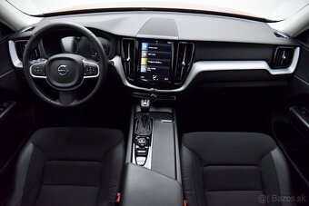 XC60 2.0 D4 Momentum A/T, FULL LED, VirtualCockpit, Keyless - 9