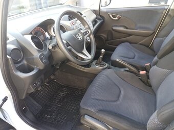 Honda Jazz 73000km benzin - 9