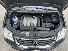 VOLKSWAGEN TOURAN 1,9TDi 77kW BXE 7 MIEST dovoz FR - 9