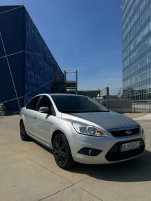 Ford Focus 1.6 benzin - 9