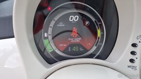 Fiat 500e elektromobil - 9