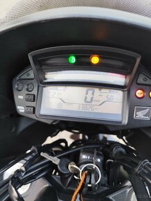 Predam Honda VFR 1200 Crosstourer r.v. 2012 automat DCT - 9