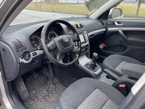 Škoda Octavia Combi 1.6 TDI - 9