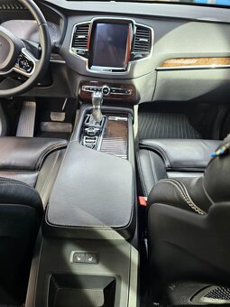 Volvo XC90 - 9