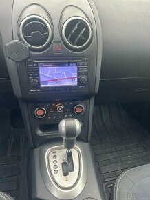 Nissan Qashqai 2,0 benzin - 9