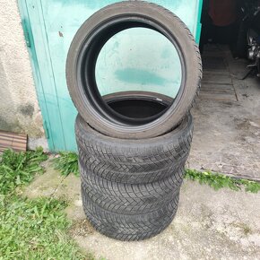 235/40 R19 zimné VREDESTEIN - 9